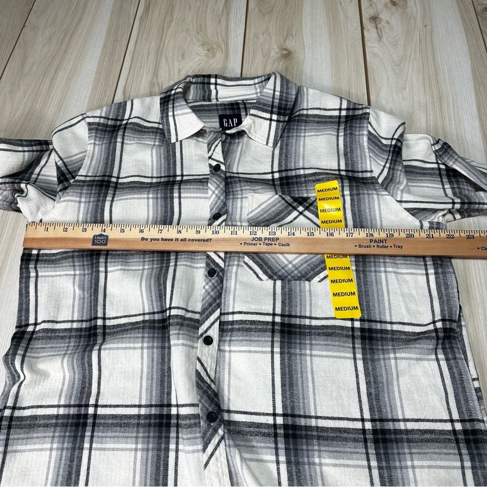 Gap Women’s Flannel Deema Plaid Button Down Shirt, relaxed fit Size Medium-‎ New - Picture 6 of 11
